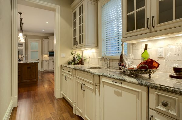 Butlers Pantry Installation in Gilmer
